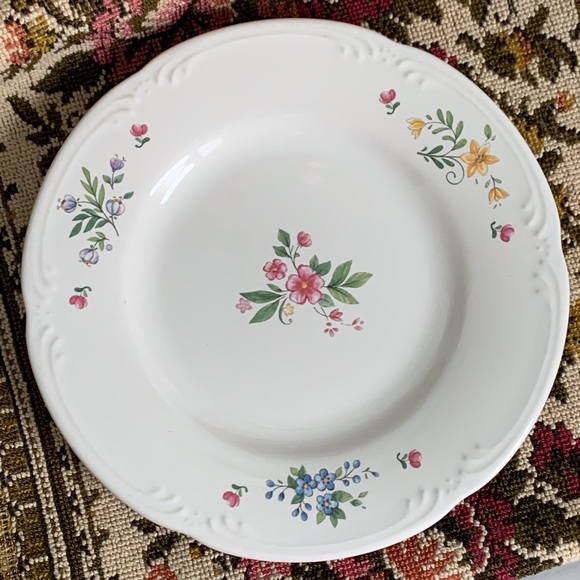 PFALTZGRAFF Salad Plate Meadow Lane Pattern 8” - Picture 1 of 6